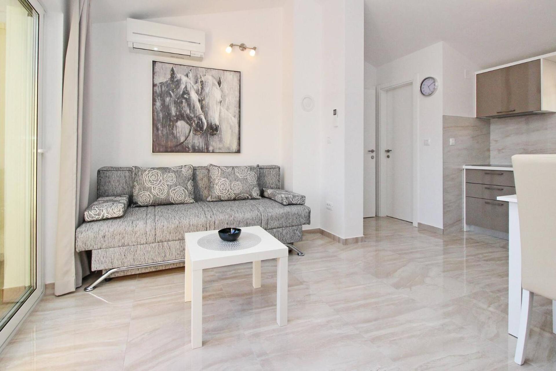 Sunshine Residence Baska Экстерьер фото